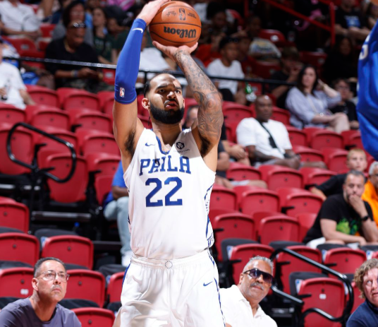 johni-broome-dan-76ers-menang-90-82-atas-mavericks