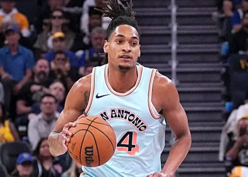 reaksi-devin-vassell-usai-spurs-lolos-piala-nba