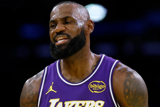 lebron-ungkit-alasan-kekalahan-lakers-dari-phoenix-suns