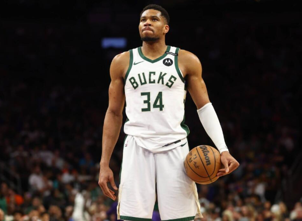 Deadline Trade 5 Feb: Giannis Siap Tinggalkan Bucks